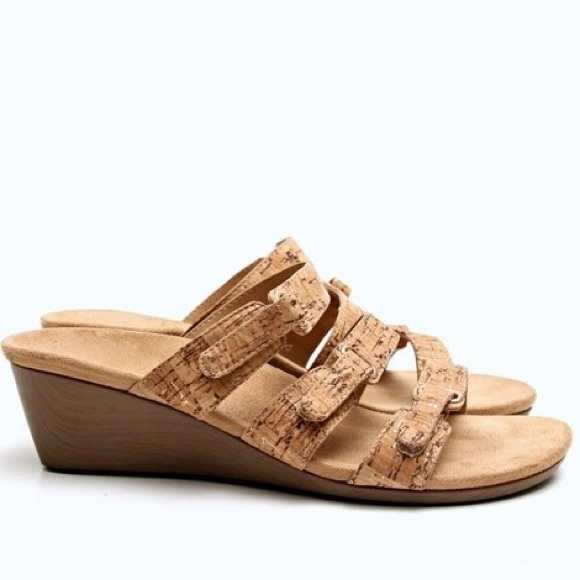 NWOT Vionic Dwyn 3 Strap Natural Cork Wedge Sandals Tan Women Size 7 - Picture 4 of 8